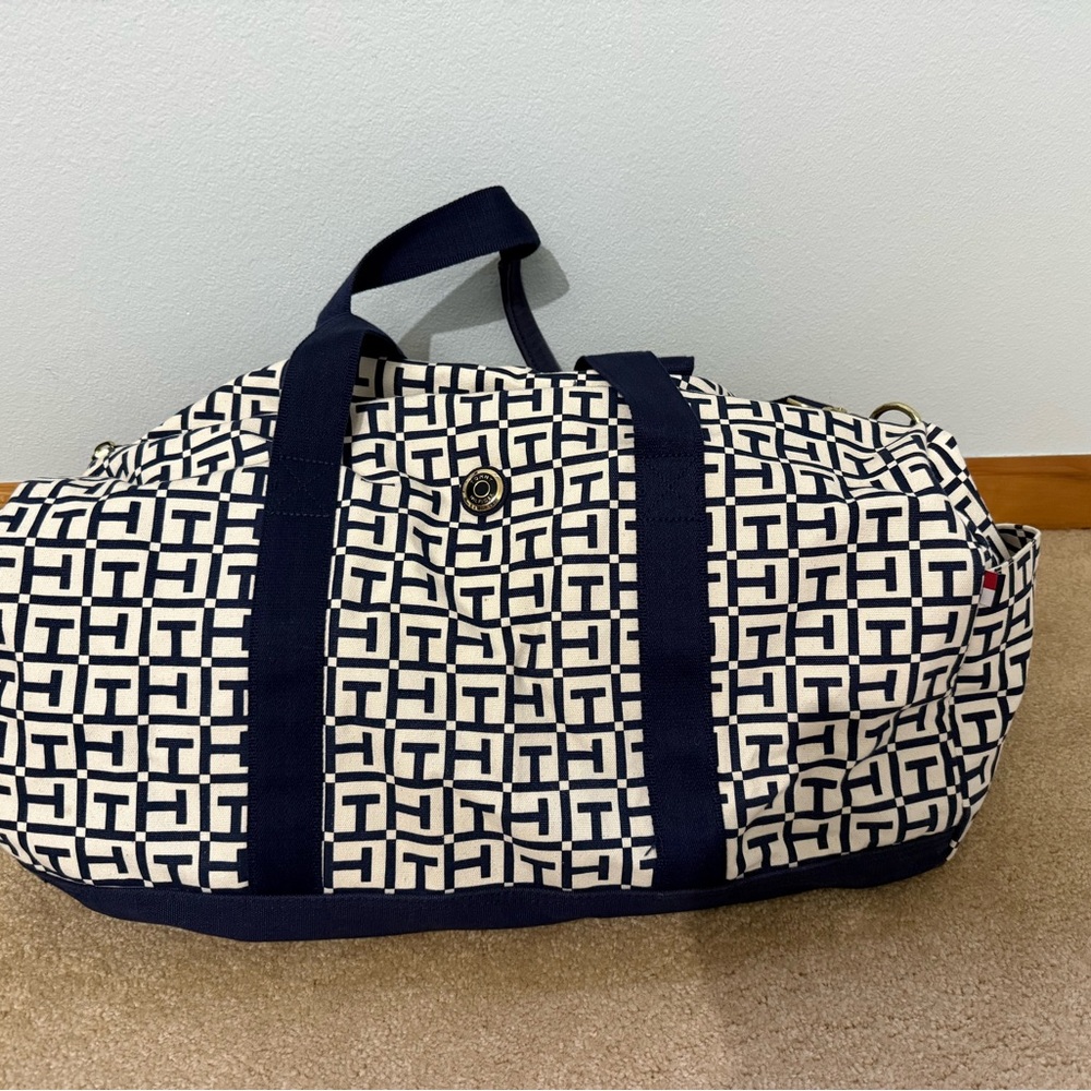 Tommy Hilfiger Navy and White Duffel Bag